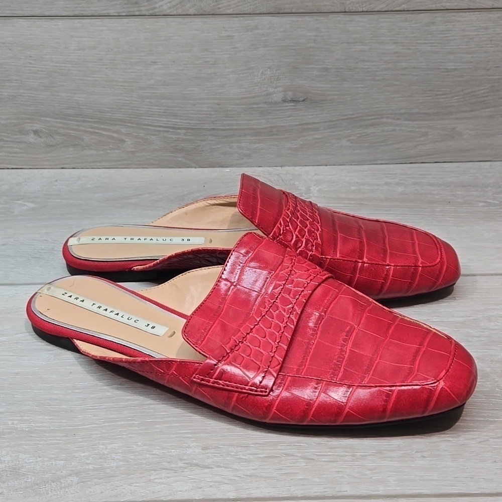 Zara Women Trafaluc Leather Square Toe flats mule shoes sz 38/8
